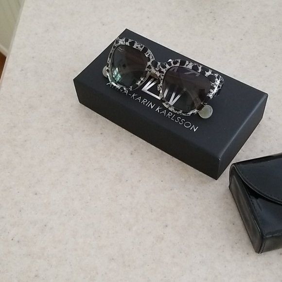 Anna karin Karlsson - Picture 3 of 11